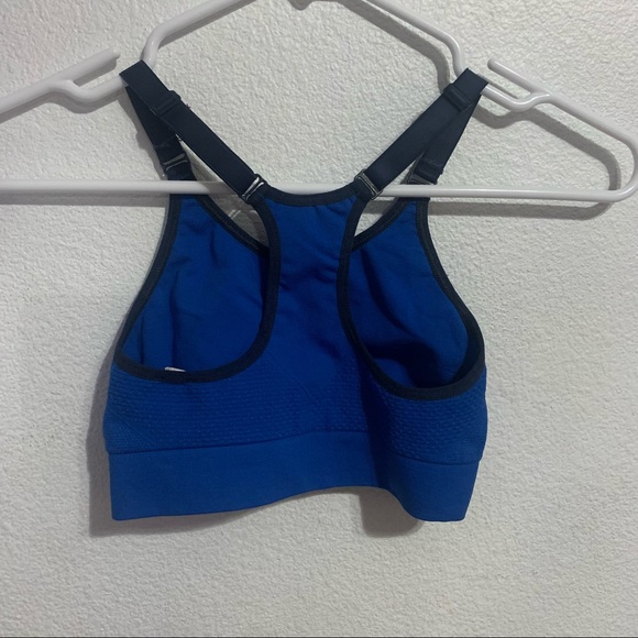 Oakley Sports Bra - Picture 2 of 5